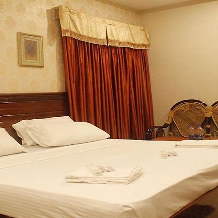 Hotel Chitra Park Tiruchchendur Exterior photo