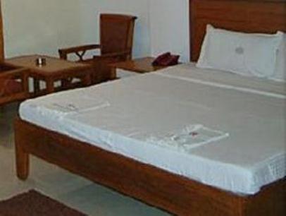 Hotel Chitra Park Tiruchchendur Room photo