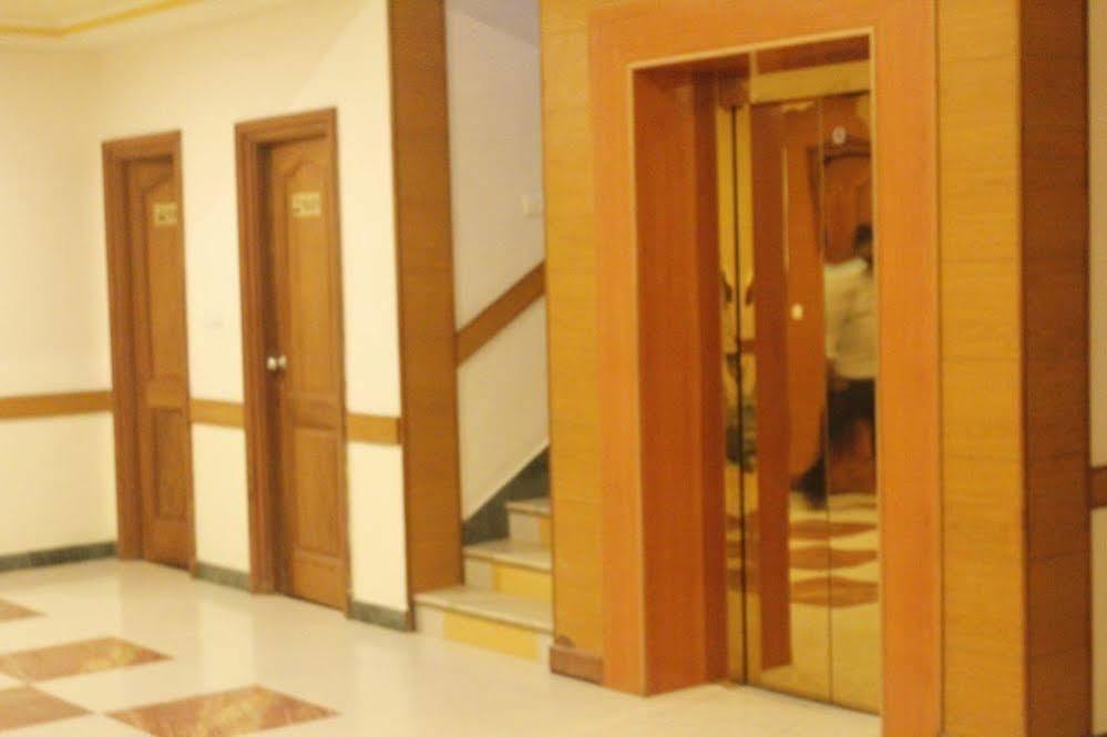 Hotel Chitra Park Tiruchchendur Exterior photo
